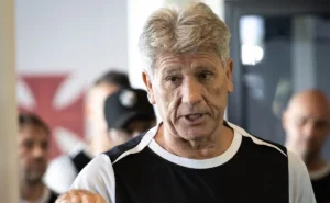 Renato Gaúcho planeja retorno ao Grêmio e convoca torcida do Vasco em São Januário