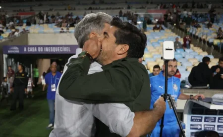 Renato ultrapassa Abel Ferreira em número de vitórias na última década do futebol brasileiro e intensifica Vasco x Palmeiras