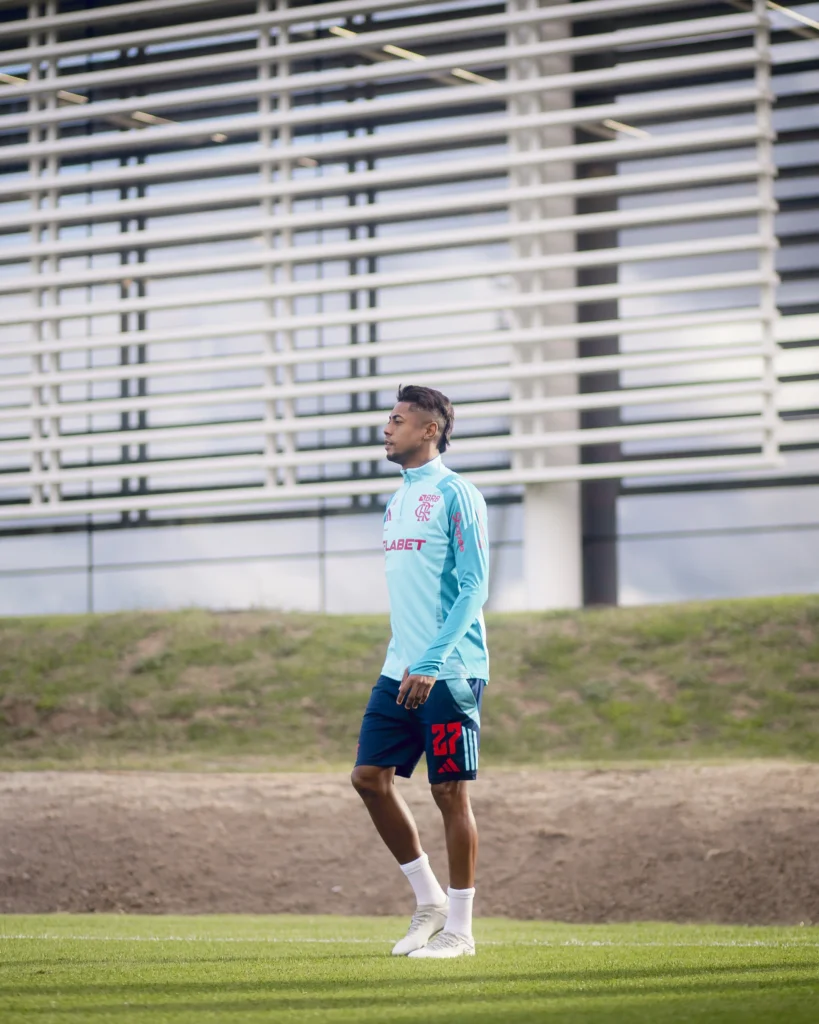 Retorno de Bruno Henrique: Flamengo e renovação em pauta