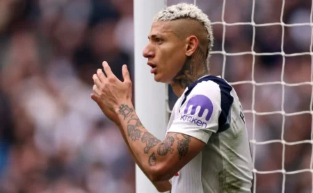 Richarlison em crise: apagado no Tottenham, atacante pode ser rebaixado na Premier League