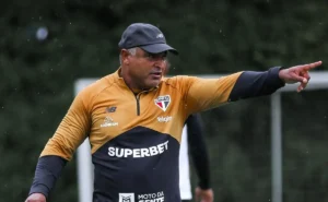 Roger Machado transforma o São Paulo com método e diálogo inédito