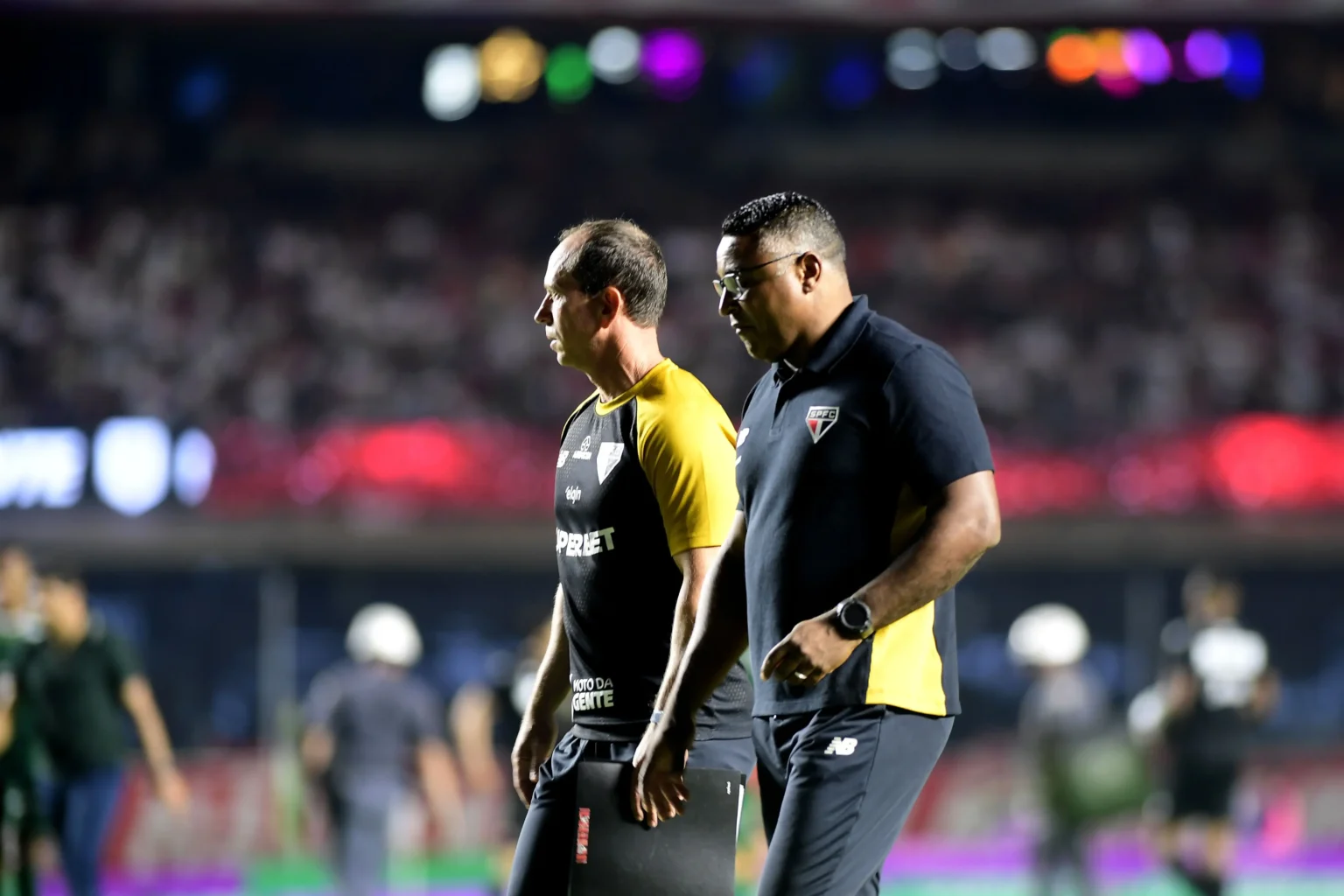 Roger Machado terá primeira oportunidade de treinos no São Paulo para corrigir problemas