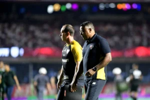 Roger Machado terá primeira oportunidade de treinos no São Paulo para corrigir problemas