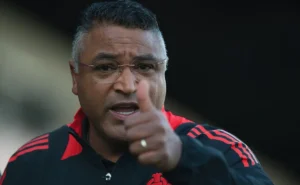 Roger Machado surge como possível substituto de Renato Gaúcho no Vasco Roger Machado surge como possível substituto de Renato Gaúcho no Vasco