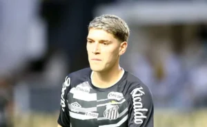 Rollheiser, o "Pelé dos treinos": Santos avalia como integrar o jogador ao esquema de Vojvoda