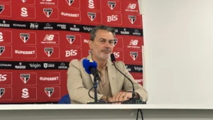 Rui Costa critica ausência de pênalti em Palmeiras x São Paulo no Paulistão