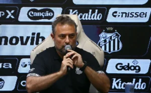 Santos adia reforço de lateral-esquerdo e foca em contratações futuras