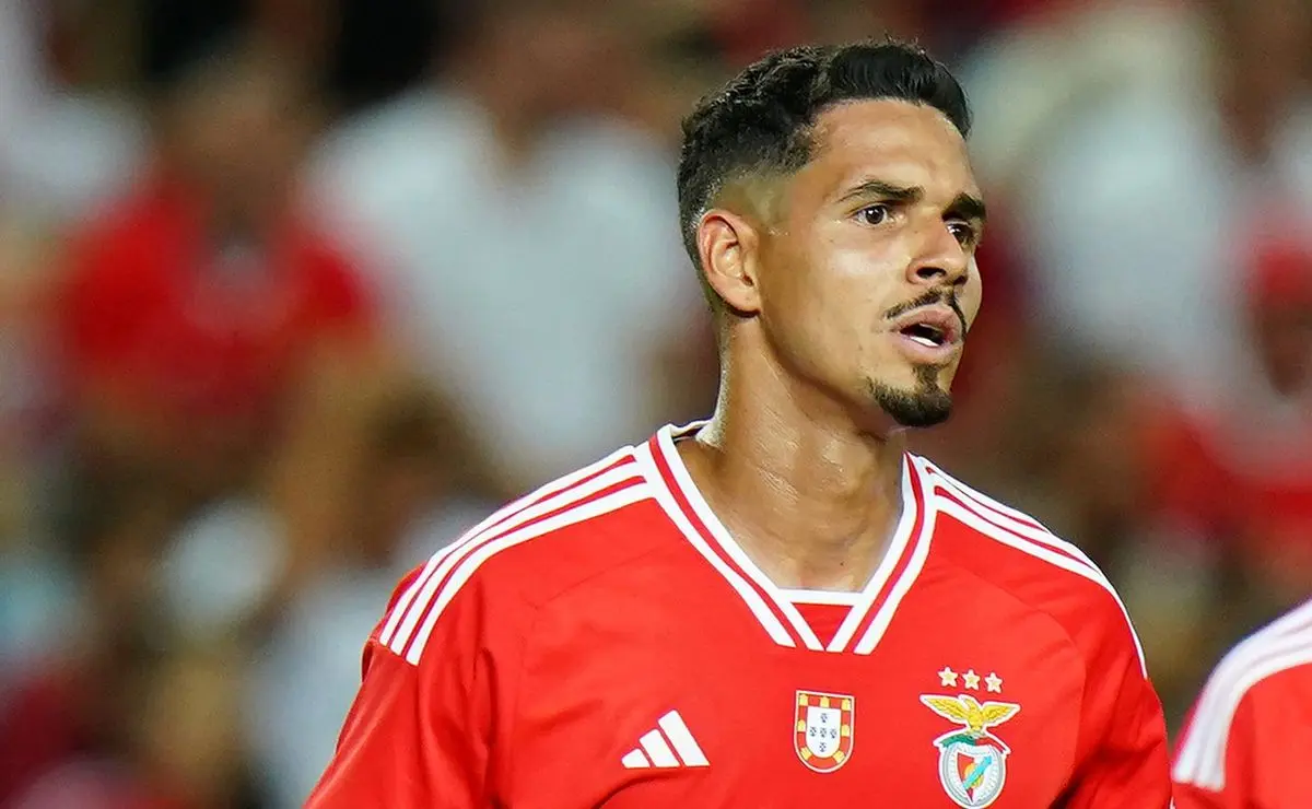 Santos agiliza transferência de documentos para confirmar retorno de Veríssimo, define Hernán Santos agiliza transferência de documentos para confirmar retorno de Veríssimo, define Hernán