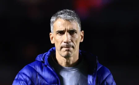 Santos confirma Vojvoda e afasta rumores sobre Cuca