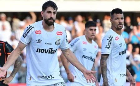 Santos: Luan Peres, Barreal e Rony são criticados em derrota para o Corinthians na Vila Belmiro