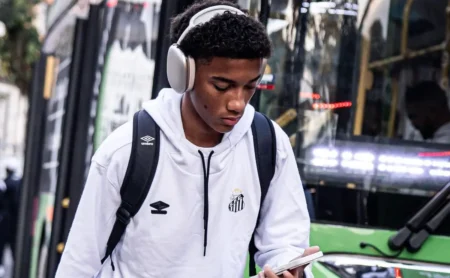 Santos se aproxima da renovação com Robinho Jr. e demonstra otimismo