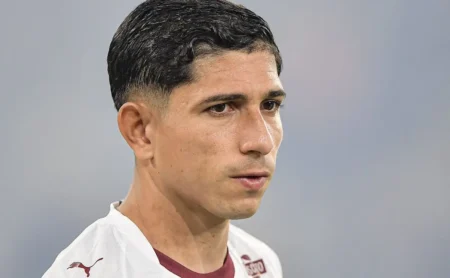 Savarino notifica Seleção Venezuelana e fica no Fluminense durante a Data FIFA