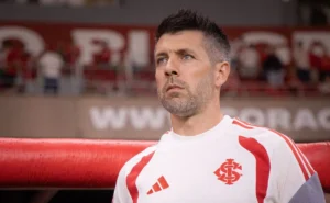 Sem Bernabei, Inter pode improvisar e dar chance a Aguirre em Gre-Nal decisivo