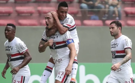 São Paulo busca vitória sobre o Atlético-MG em Belo Horizonte após dez anos e primeiro triunfo na Arena MRV
