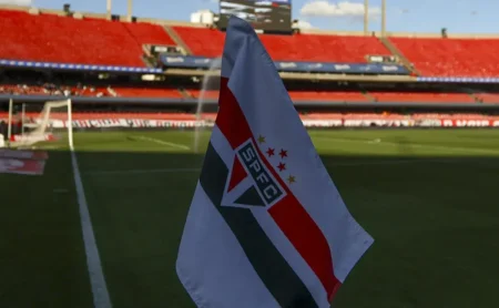 São Paulo é intimado pelo MP; gestão de Julio Casares é investigada.