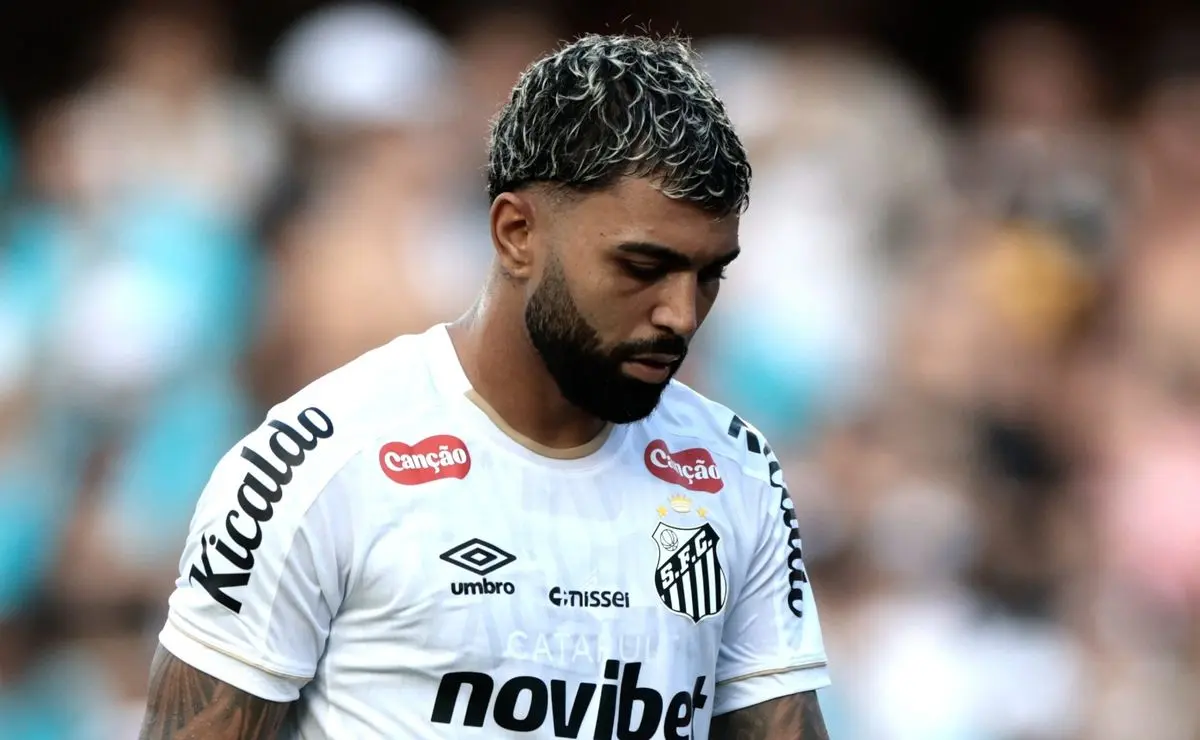 Substituição de Gabigol explicada por auxiliar técnico: atacante pediu para sair Substituição de Gabigol explicada por auxiliar técnico: atacante pediu para sair