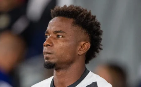 Thiago Mendes: Renato Gaúcho deve torná-lo titular e destaque no Vasco