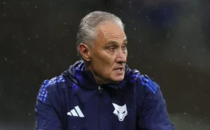 Tite minimiza pressão no Cruzeiro e encara sombra de Filipe Luís com naturalidade