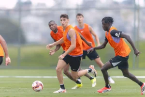 Tomás Perez: Domínguez sinaliza com oportunidade no Atlético-MG após quase um mês