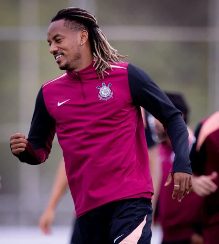Treino do Corinthians: Carrillo segue fora por segundo dia consecutivo