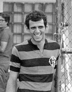 Uri Geller, ídolo de Flamengo e Remo, relembra último clássico pelo Brasileiro: "Minha chance de retorno"