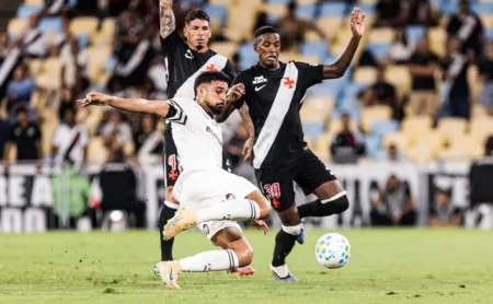Vasco decide clássico com gol aos 49 minutos contra o Fluminense