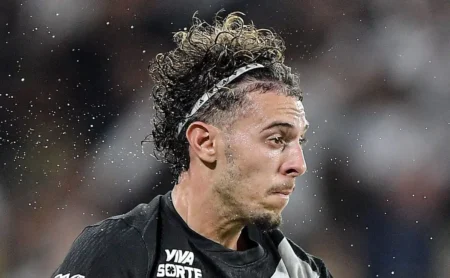 Vasco e Fluminense empatam com gols de Nuno e Spinelli no Brasileirão