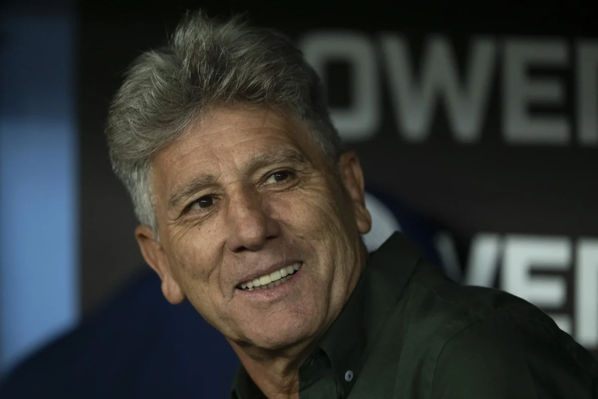 Vasco e Renato Gaúcho acertam tempo de contrato e comissão técnica: veja os detalhes