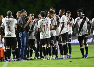 Vasco vira o jogo contra o Palmeiras com influência de Renato Gaúcho