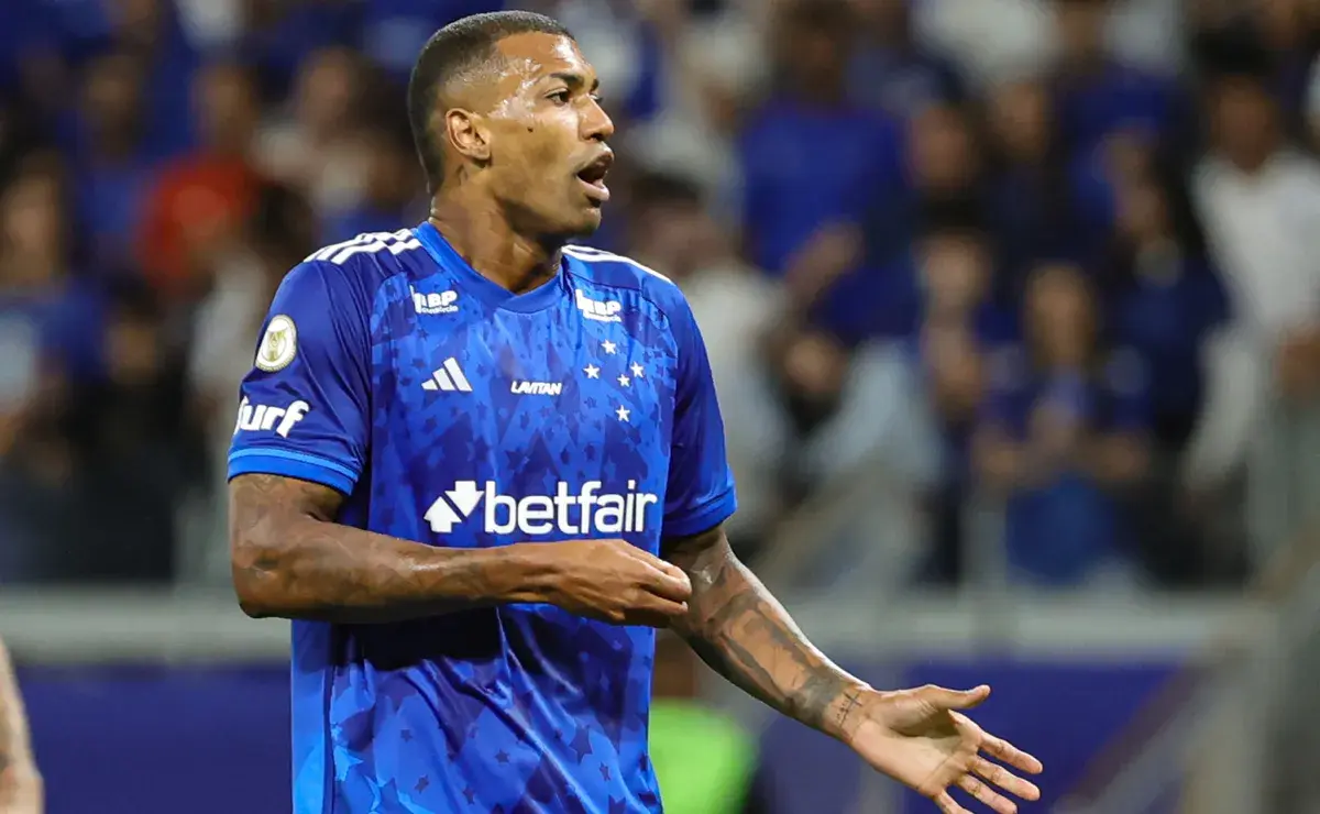 Walace busca redenção no Cruzeiro com Artur Jorge Walace busca redenção no Cruzeiro com Artur Jorge