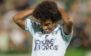 Willian reconhece erro, expõe falhas do Grêmio e lamenta vitória perdida.
