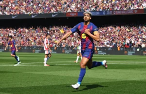 Yamal demonstra insatisfação com Flick após ser substituído no Barcelona: "Acontece sempre"