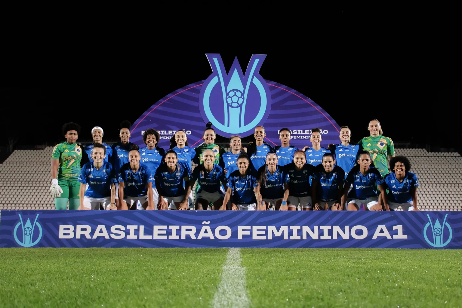 Zagueira do Cruzeiro retoma a carreira após pausa de dois anos para cuidar da saúde mental; conheça a história