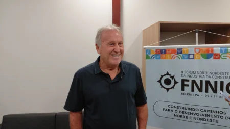 Zico analisa situação de Neymar e cita exemplo de 1986: "Falta continuidade"