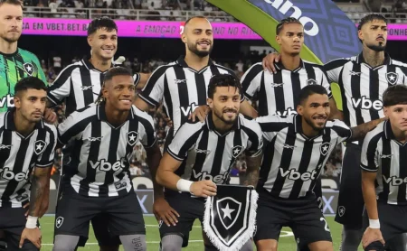 Zinho, comentarista da ESPN, ressalta o poder do Botafogo em casa na busca pela vaga na Libertadores: “Grande chance”