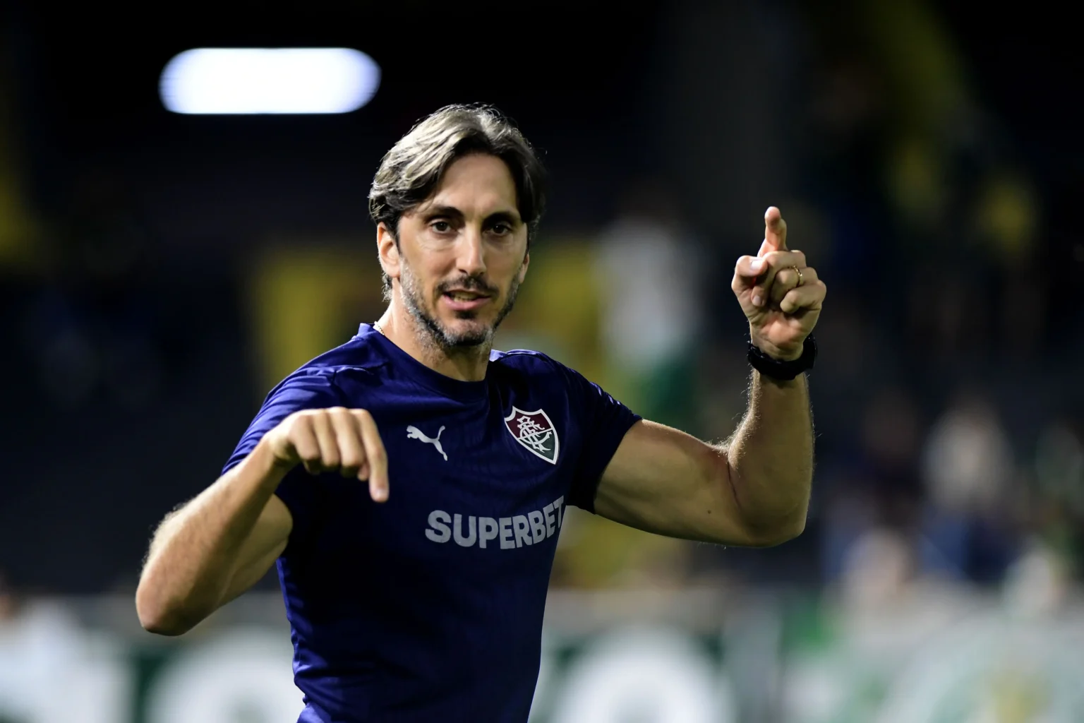 Zubeldía atinge marca de seis meses no Fluminense com desempenho inconsistente em decisões importantes Zubeldía atinge marca de seis meses no Fluminense com desempenho inconsistente em decisões importantes